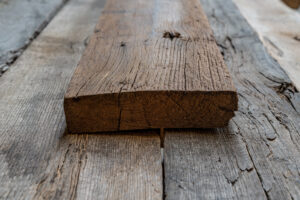 Presentatie barnwood eiken plank geborsteld met tekening 6cm dik