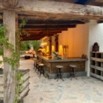 Presentatie pergola ibiza van oude eiken balken