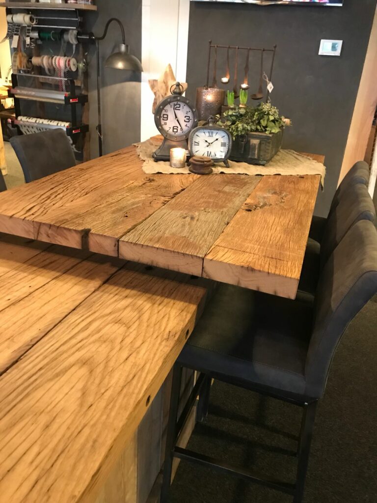 Presentation bar table of planed oak block walls 4cm presented in home store