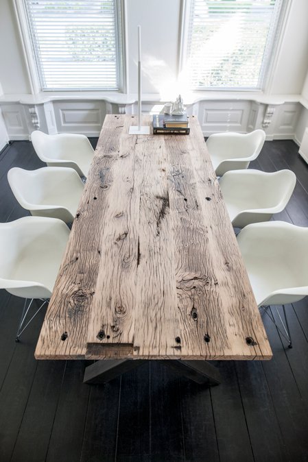 Table made of wagon planks with a modern look