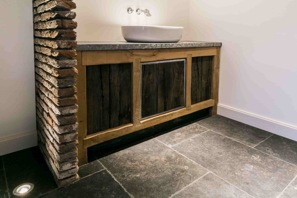 Presentation bathroom cabinet old oak with masonry, concrete top and modern sink