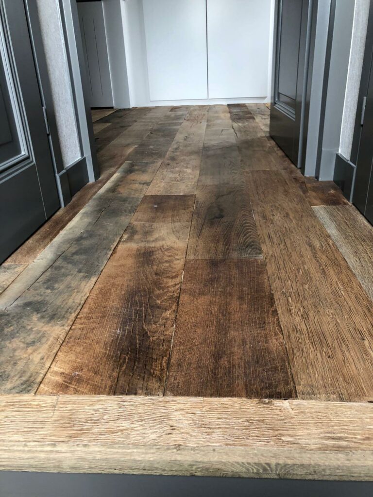 Floor in hall of old oak outside straight parts.