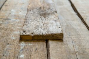 Presentation of barnwood oak plank 3 cm. Brushed model